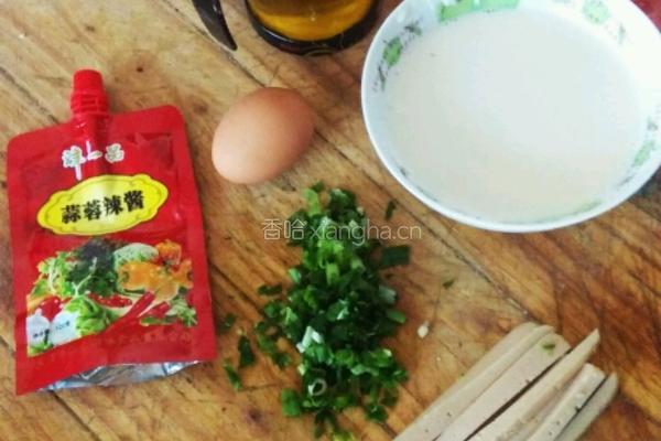 鸡蛋煎饼的做法图解1
