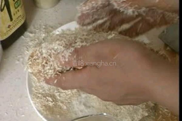 鸡肉香蕉卷的做法图解5