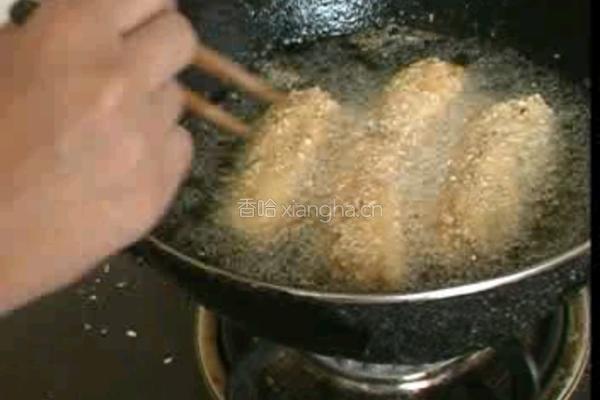 鸡肉香蕉卷的做法图解7