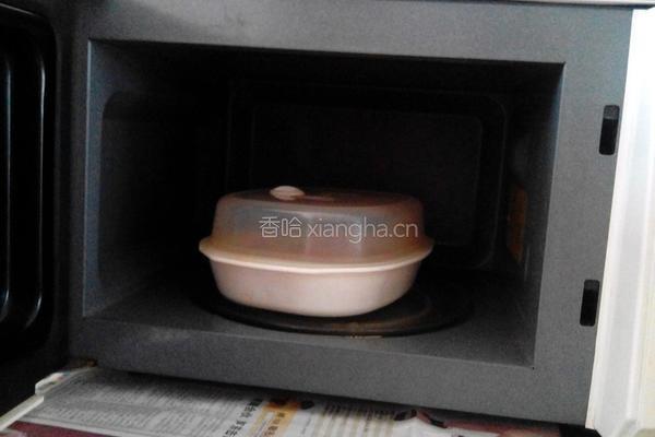 甜丝丝意大利面的做法图解3