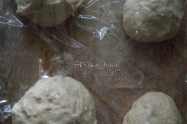 豆沙环形面包的做法图解5