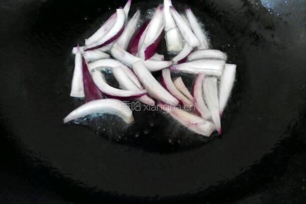 川味辣肠干烧散花菜的做法图解3