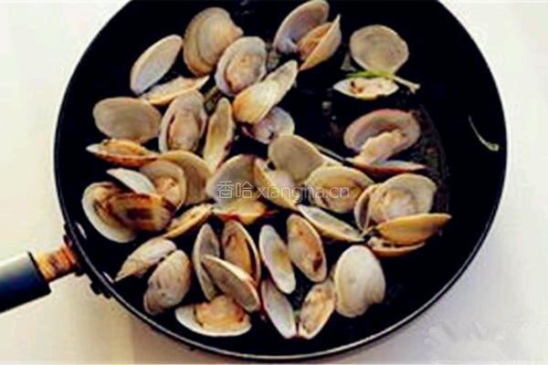 辣椒炒花甲的做法图解6