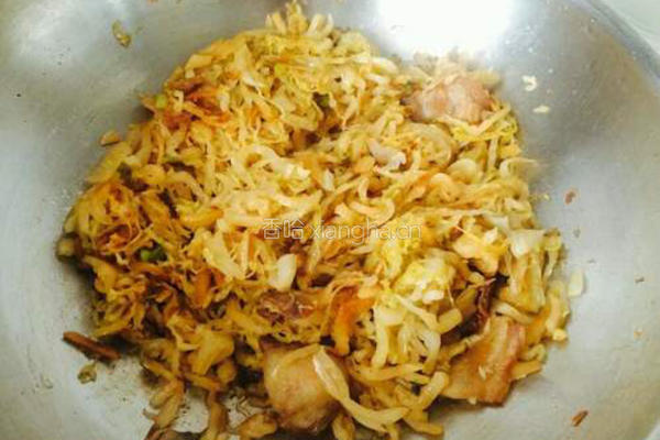 酸菜猪肉炖粉条的做法图解8