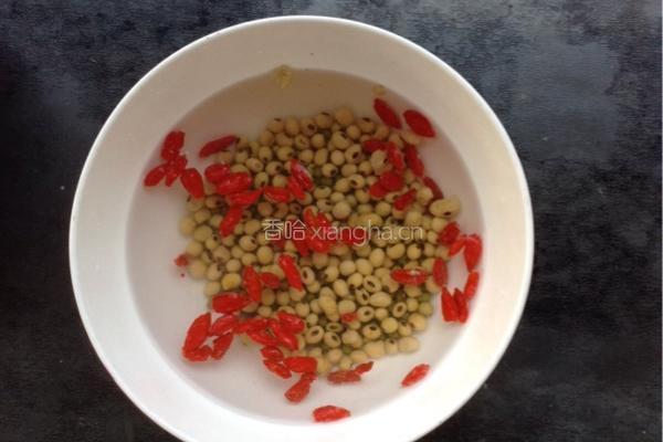 绿豆小米粥的做法图解3