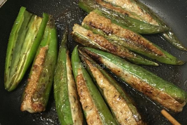 青椒酿鲮鱼肉的做法图解5