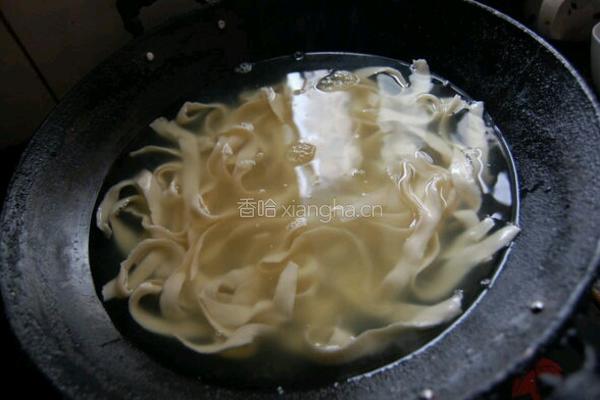油泼面的做法图解2