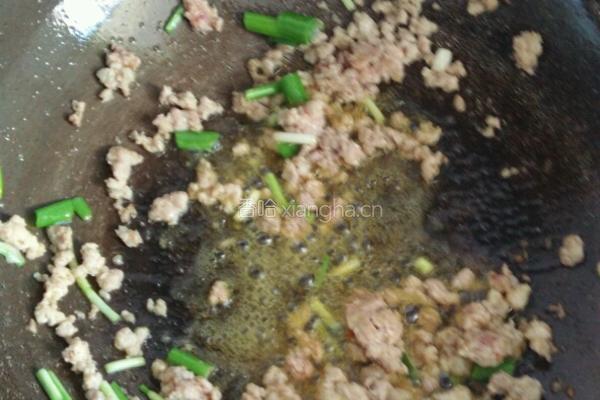 肉沫烧茄子的做法图解3