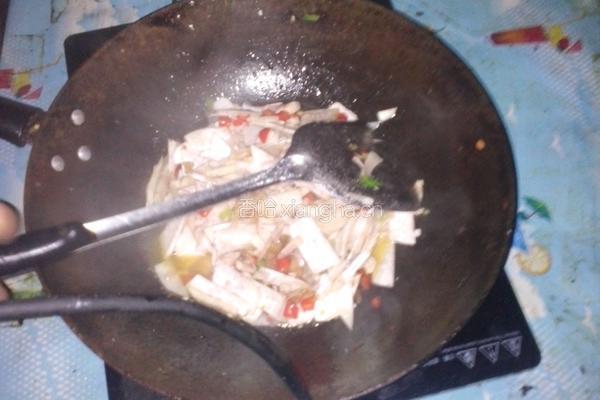 芋头炒肉的做法图解4