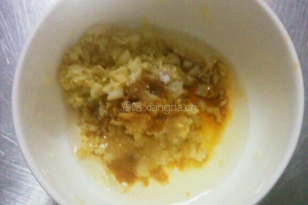 蒜蓉蒸丝瓜的做法图解5
