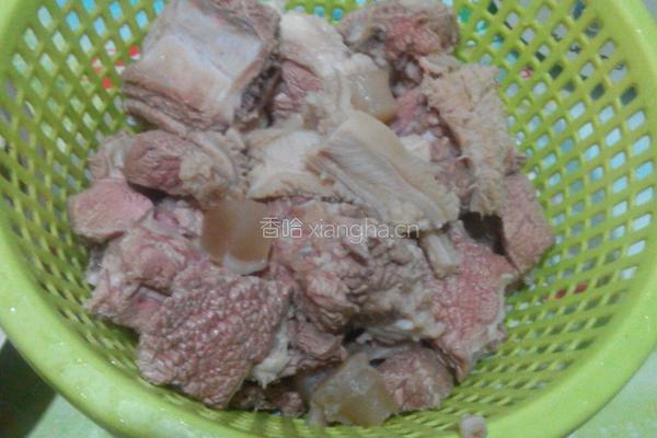 萝卜煲牛杂的做法图解4