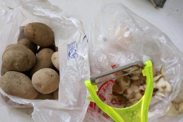 老干妈土豆丝的做法图解1