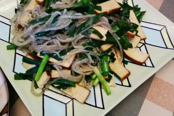 韭菜香干炒粉条的做法图解4