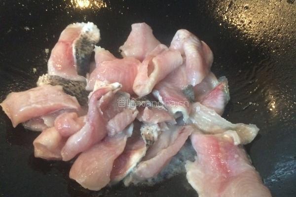 黑鱼片粥的做法图解5