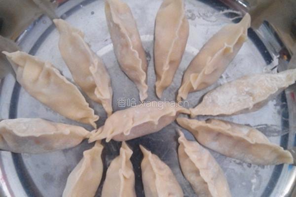 炸饺子的做法图解1