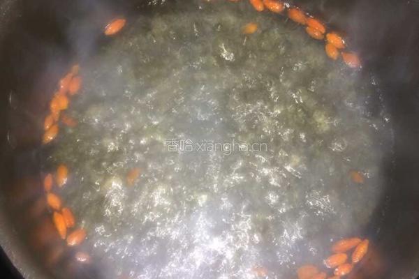 猪肝枸杞汤的做法图解5