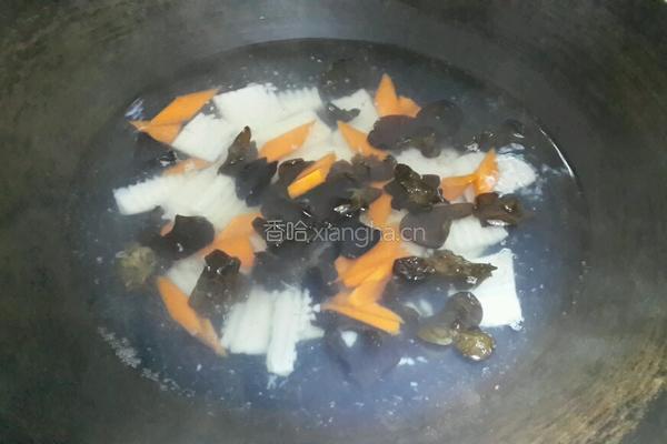 木耳炒山药的做法图解4