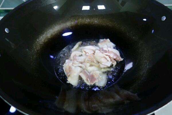 辣椒炒肉的做法图解4