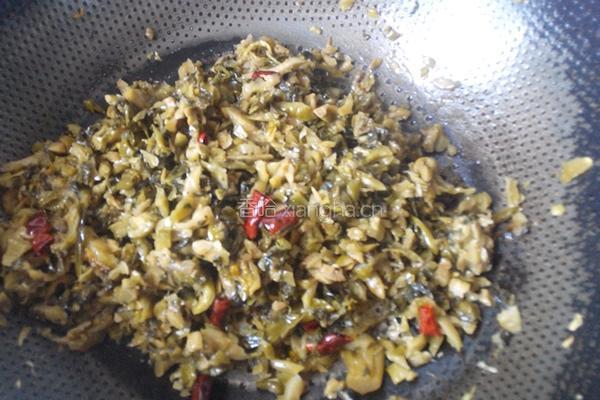 雪菜炒毛豆的做法图解4