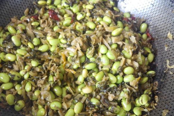 雪菜炒毛豆的做法图解6
