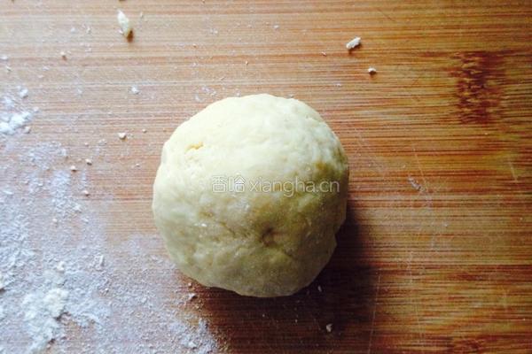 鸡蛋灌饼加肠的做法图解2