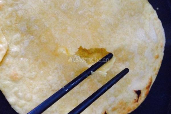 鸡蛋灌饼加肠的做法图解8