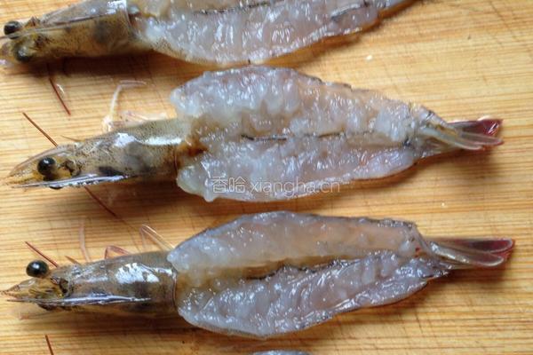 蒜蓉粉丝开背虾的做法图解3