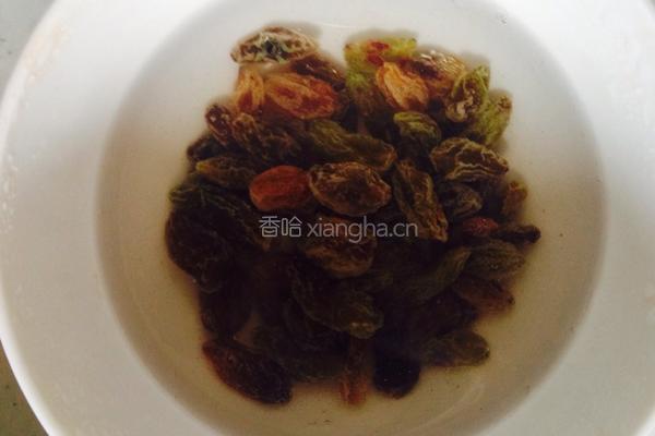 红枣银耳汤的做法图解3