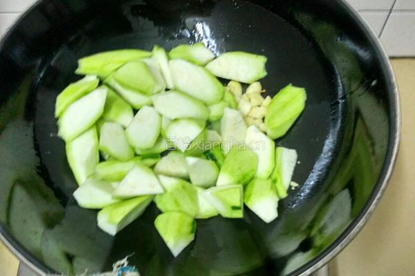 丝瓜炒蛋的做法图解3