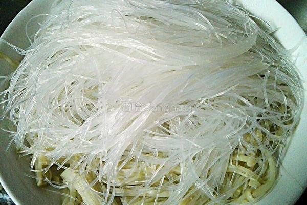 金针菇蒸粉丝的做法图解8