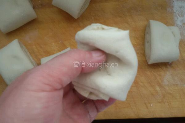 椒盐花卷的做法图解5