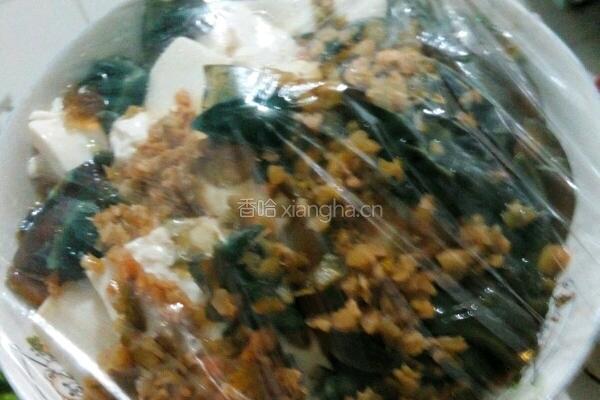 皮蛋榨菜拌豆腐