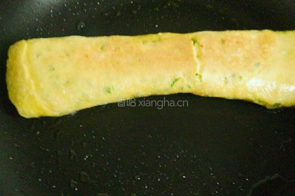 火腿肠鸡蛋饼的做法图解8