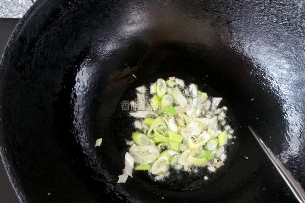青椒炒肉丝的做法图解4