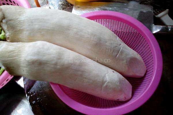 杏鲍菇炒猪肉的做法图解1