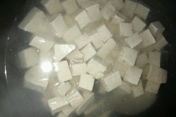 豆腐与肉的做法图解2