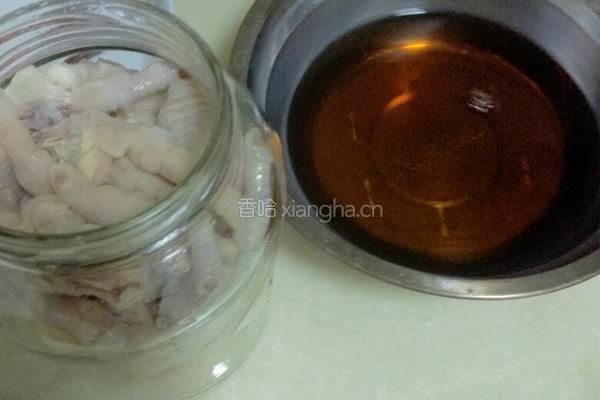 泡椒凤爪的做法图解4