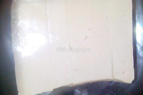 草莓酱豆腐的做法图解1