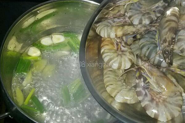 白灼基围虾的做法图解3