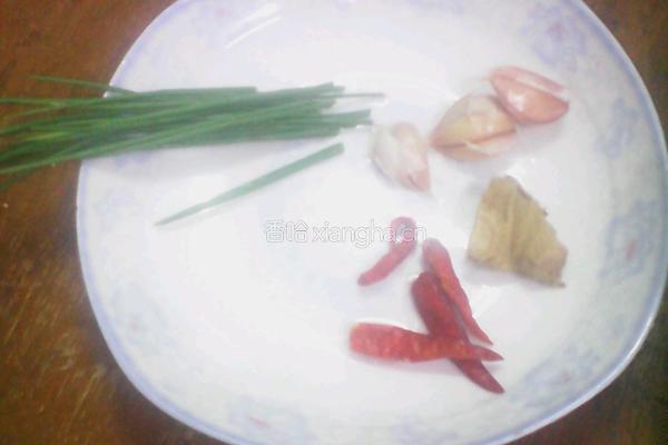 香辣士豆丝的做法图解1