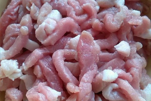 香辣肉丝的做法图解1