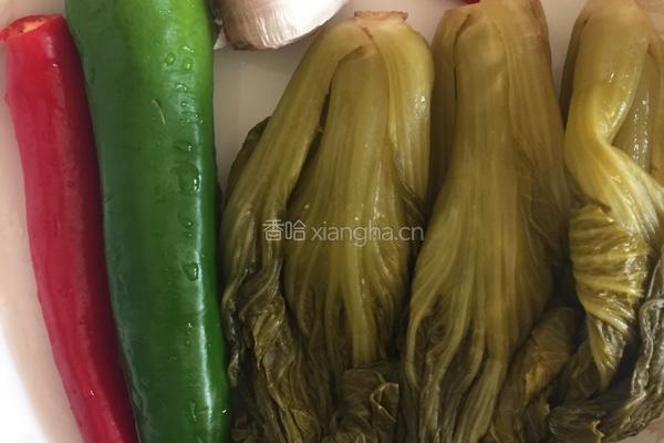 双椒酸菜炒猪肚的做法图解3