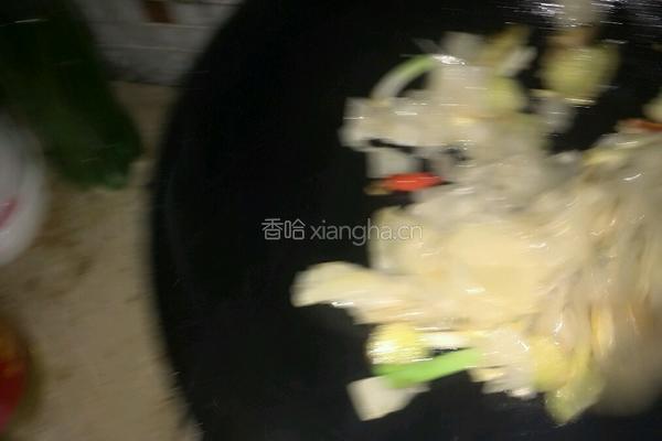 酸笋炒花甲的做法图解5