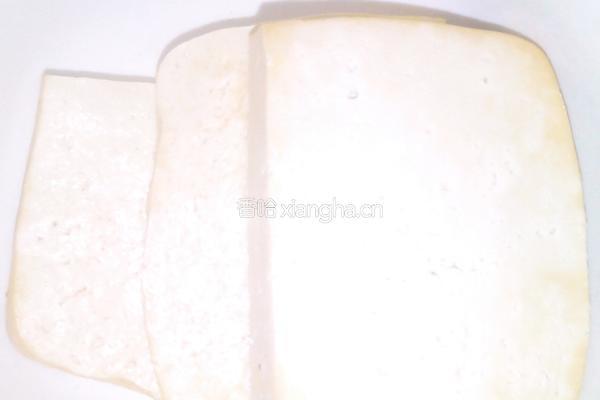 凉拌果酱豆腐的做法图解1