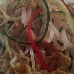 豆芽黄瓜丝的做法[图]