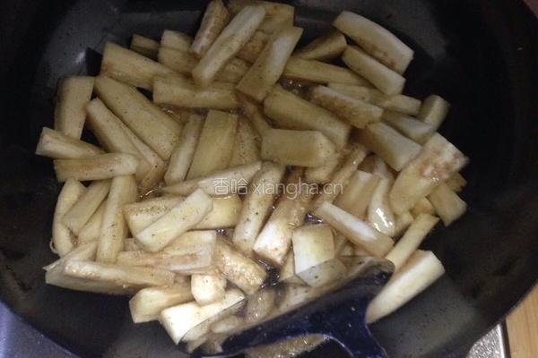 红烧茄子煲的做法图解3