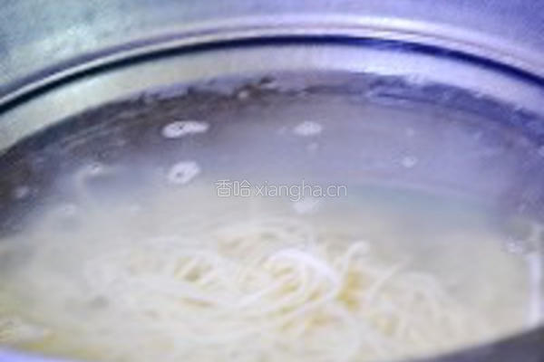 高温首选 鸡丝凉面的做法图解8