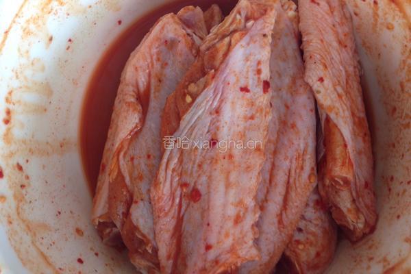 香辣烤鸭翅的做法图解3