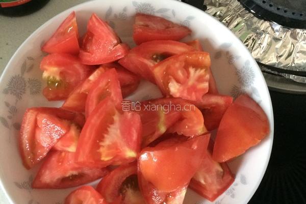 西红柿炒鸡蛋的做法图解1