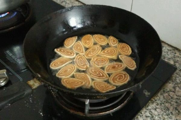 黑芝麻猫耳朵的做法图解5